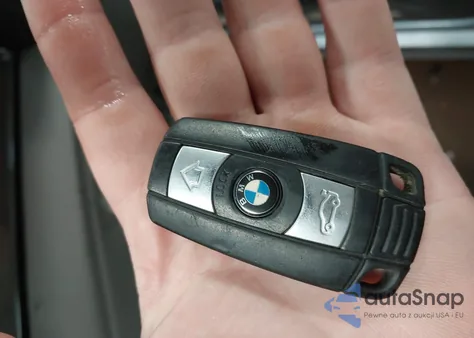 2011 BMW 335I xDrive z USA, uszkodzony, nr VIN WBAPL5C54BA742230